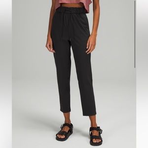 Lululemon stretch high rise pants 7/8 length, black, sz 4
